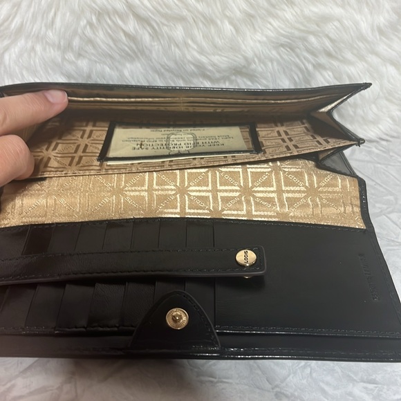 Lodi’s leather crossbody RDIF wallet with leather braid detail NWOT - Picture 9 of 10